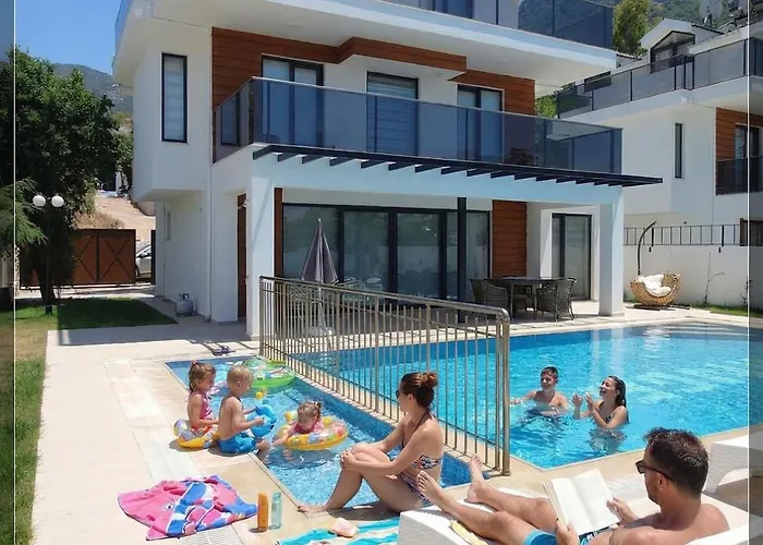 Vila Ruken - 4 Bedroom Private In Ovacik